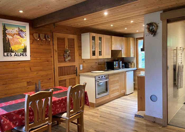 Cuisine vue depuis le séjour