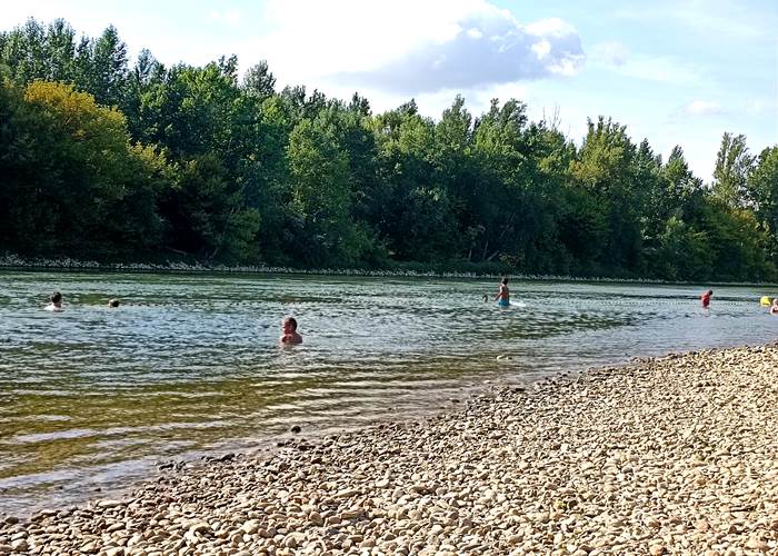 Gîtes, chambre d'hôtes et table d'hôtes gastronomique à Casteljaloux Lot et Garonne, piscine, jacuzzi et spa