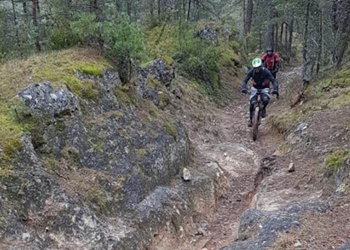 Nombreux chemins de VTT, Gravel....