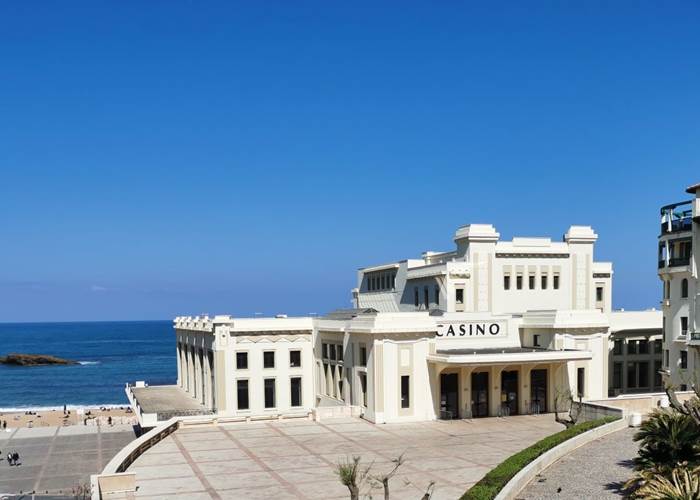 Le Casino Barrière et théâtre de Biarritz (©ocean7)