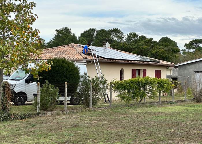 mas-des-anges-installation-panneaux-solaires-toiture-ecologie_energie-renouvelable-soussans-margaux.jpg