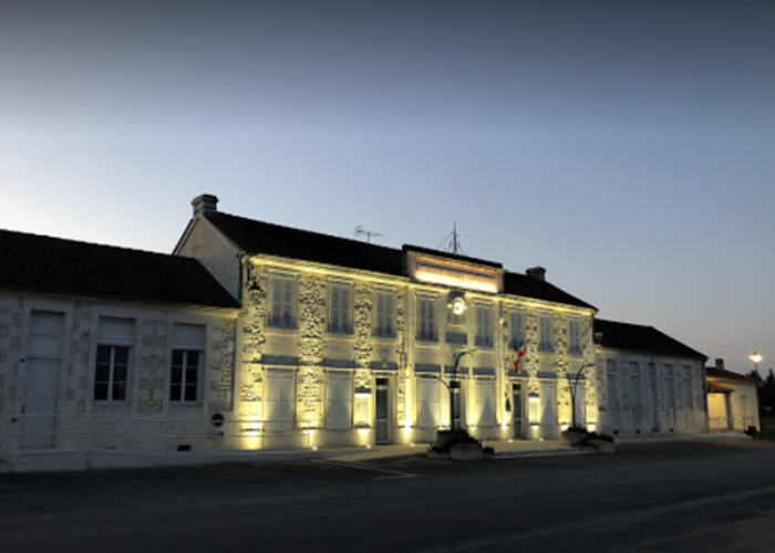 MAIRIE DE SALIGNAC SU CHARENTE-page