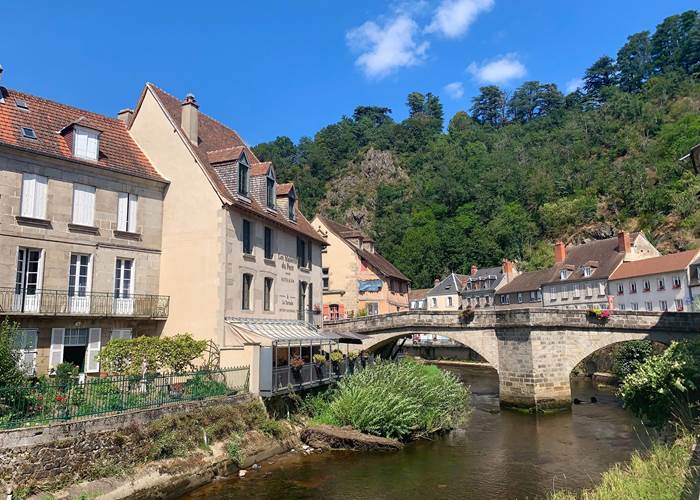 Aubusson Felletin Gite de 12 personnes Creuse proche Faux la Montagne