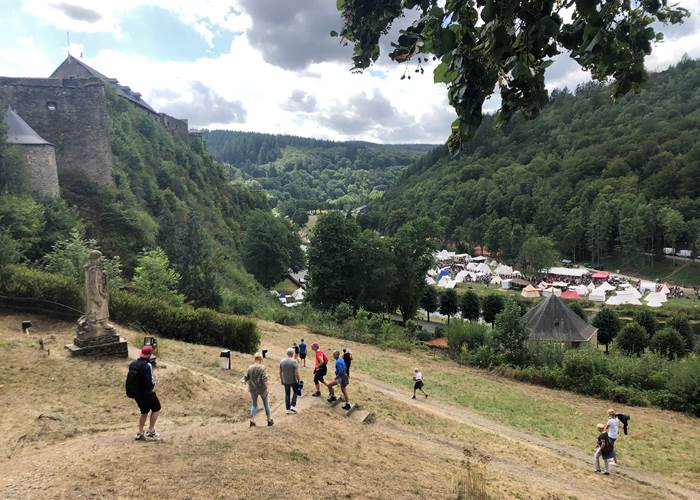 Prise du château au moment des Médiévalles.