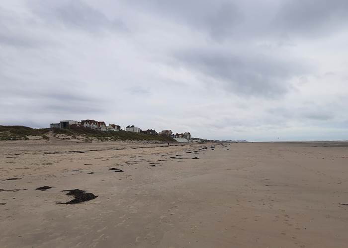 La station balnéaire de Merlimont par la plage