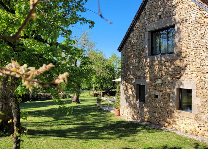 Les Enclos Secrets - Facade Est