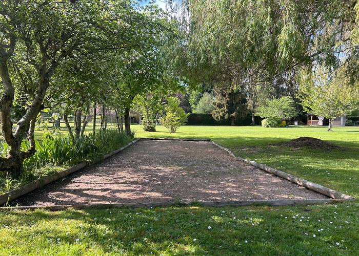 Le terrain de pétanque