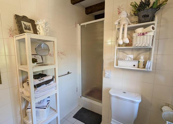 Moulin-Rouhaud-Chambre-la-Tour-salle-d'eau