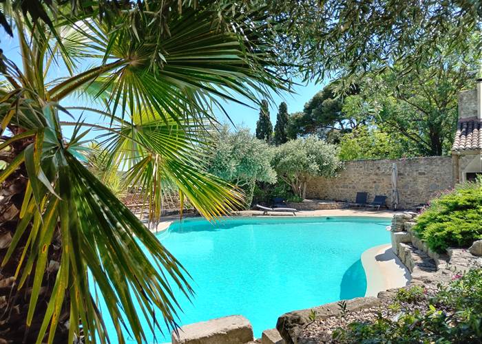 Nous mettons à disposition notre piscine familiale