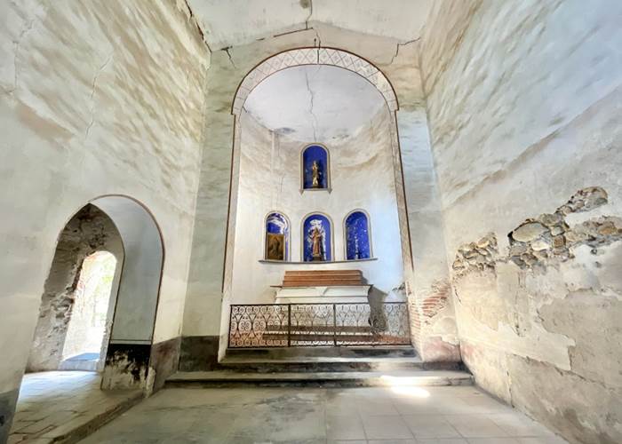 L'intérieur de la chapelle