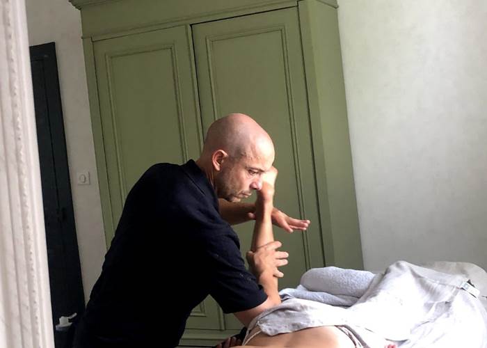 PRESSION MOYEN FESSIER