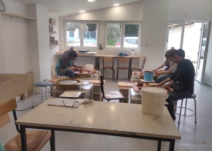 L'atelier de Maryline LM Céramique à Lagnes, Provence