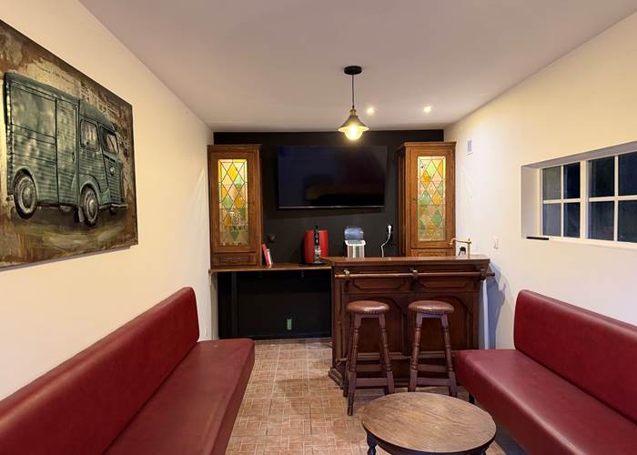 Bar du Nes (Privé) 2