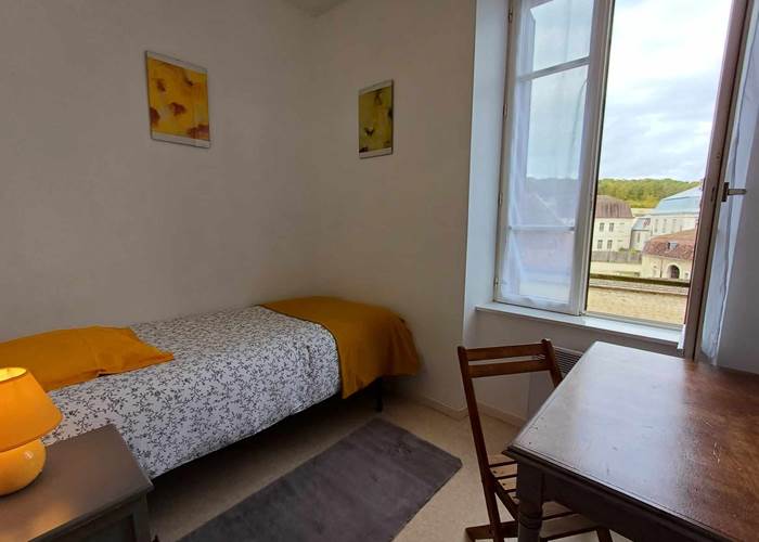 Relais_chambre jaune 1p