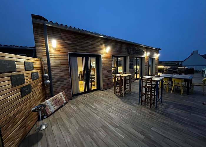 Façade côté mer de nuit