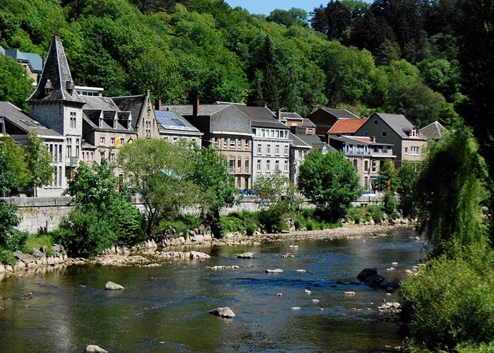 1024px-20110525_remouchamps20[1]