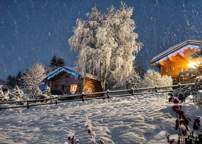 Les chalets d'Heidi de nuit