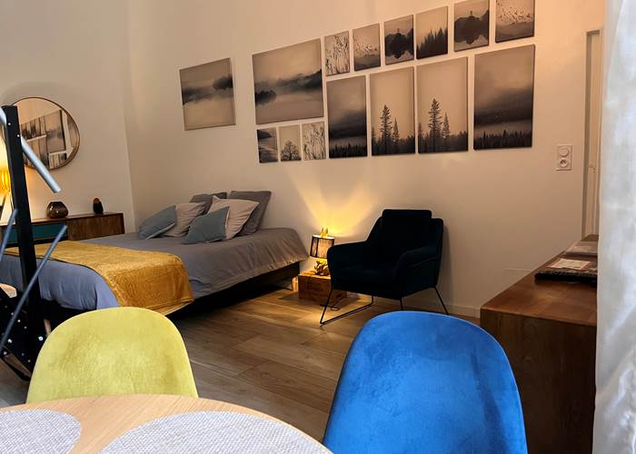 La chambre de l'appartement Blue au Clos Grimont