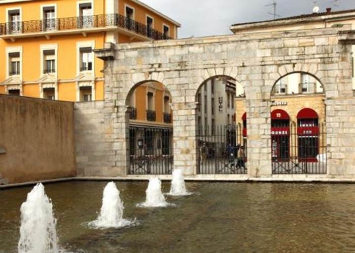 La Fontaine Chaude