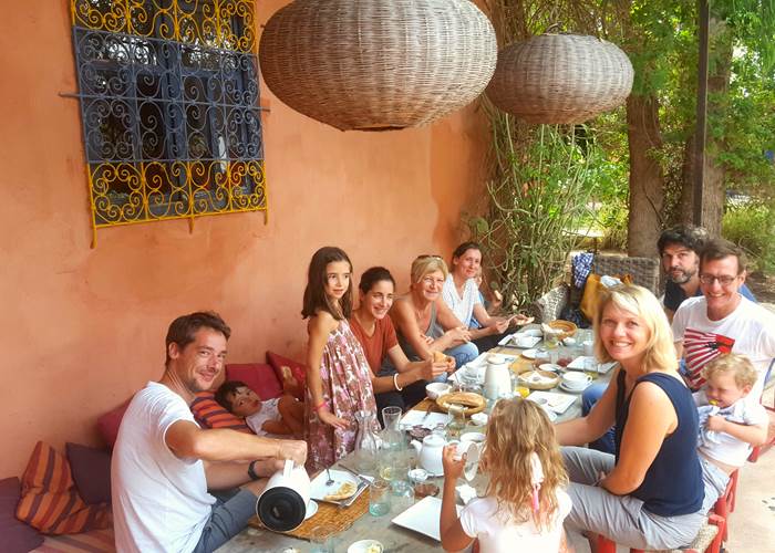 Riad Baoussala - petit dej dans le jardin