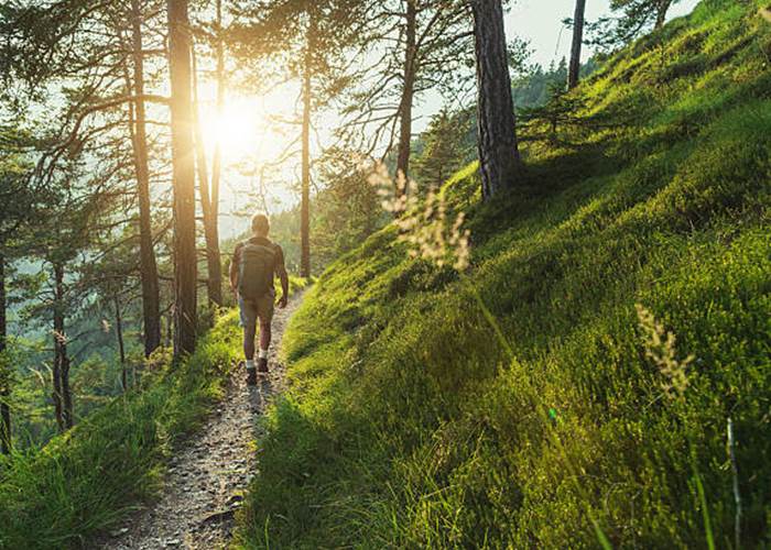 l'Itinérêve, la Dordogne de village en barrages, 200 km de randonnée dans les gorges de la Dordogne