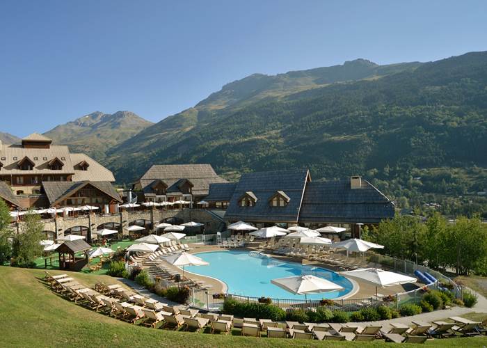 resort serre che