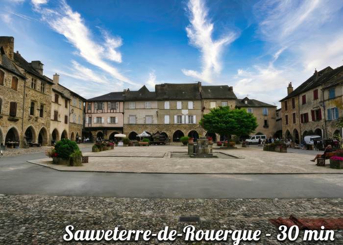 sauveterre-de-rouergue-bastide-proche-saisonnee-chambre-hotes-centres-aveyron