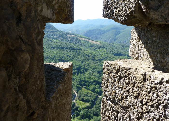 Château de Termes - fenêtre en croix