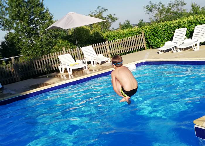 Piscine des Chalets de Grazimis