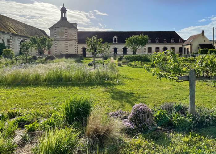 Depuis le jardin central-page