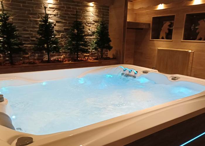 Notre nouveau spa privatif 2pers Hôtel Restaurant La Sapinière  Pied des Pistes Saint Lary Soulan Hautes Pyrénées (65)