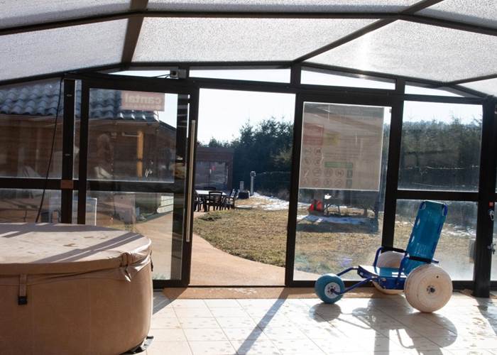 Equipements pour une piscine adaptée