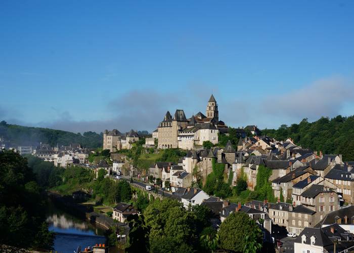 Uzerche ©OT Terres de Corrèze 1