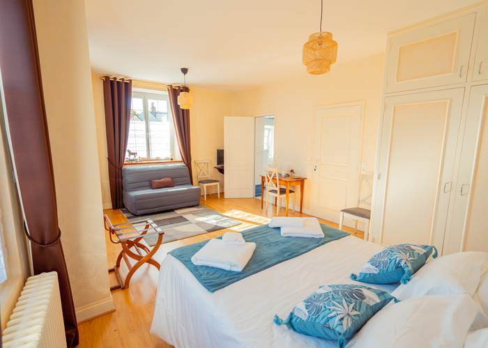 carte_cadeau_chèque_cadeau_chambre_george_sand_chambres_d_hotes_de_charme_loire_valley_amboise_tourisme_via_turonensis_compostelle