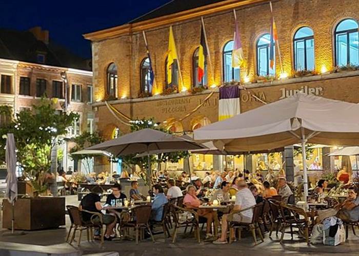 Ath - Grand'Place - le soir
