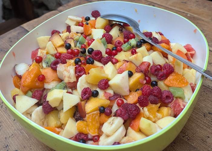 Salade de fruits des vergers environnants