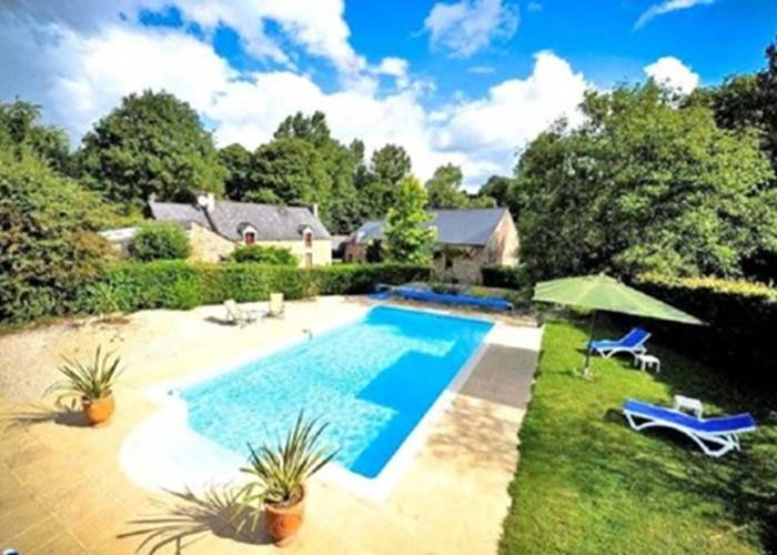 Bords de piscine Dinan chambres d'hotes La Guyonnais