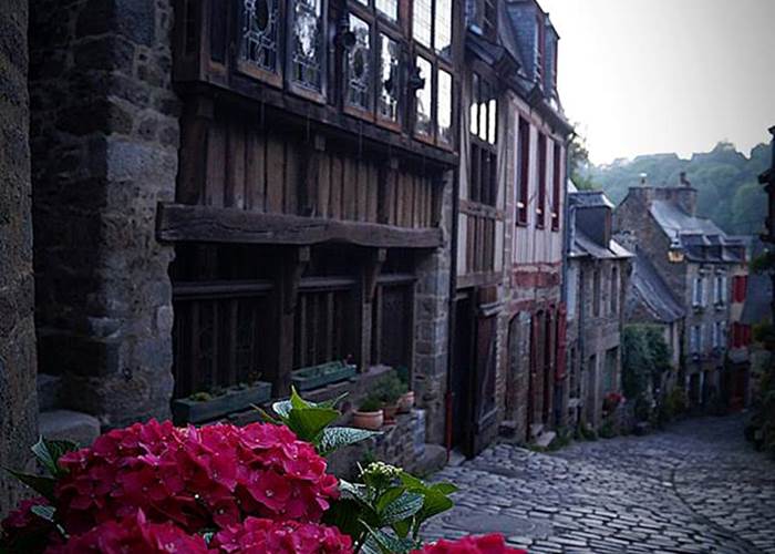 Le bas du Jerzual : rue du Petit Fort, située à 100 m du port de plaisance