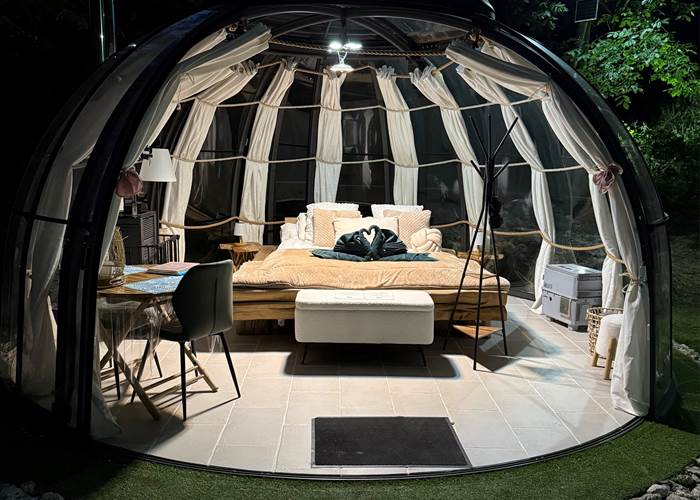 nuit insolite proche de Clermont-Ferrand en bulle transparente-page