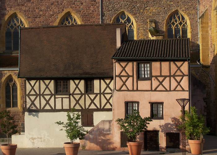 Place de l'église St-Etienne, Roanne