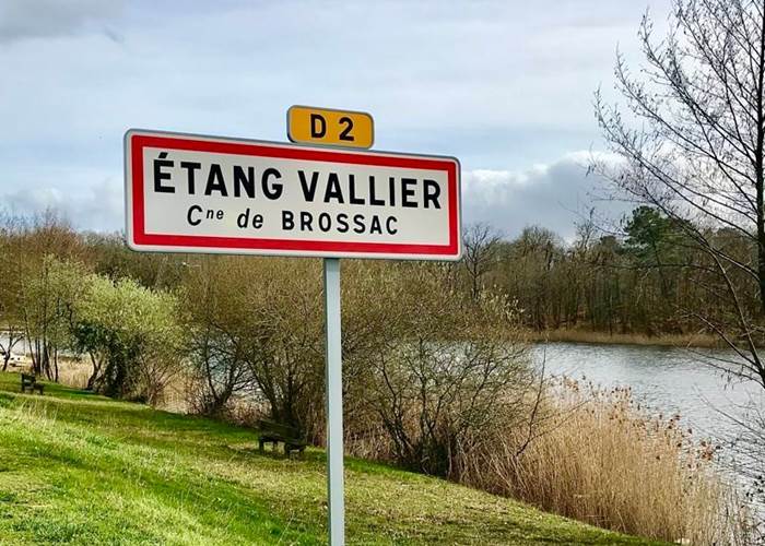 Etang Vallier - entrée village