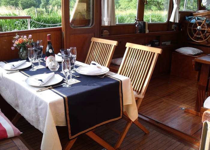 Déjeuner en terrasse