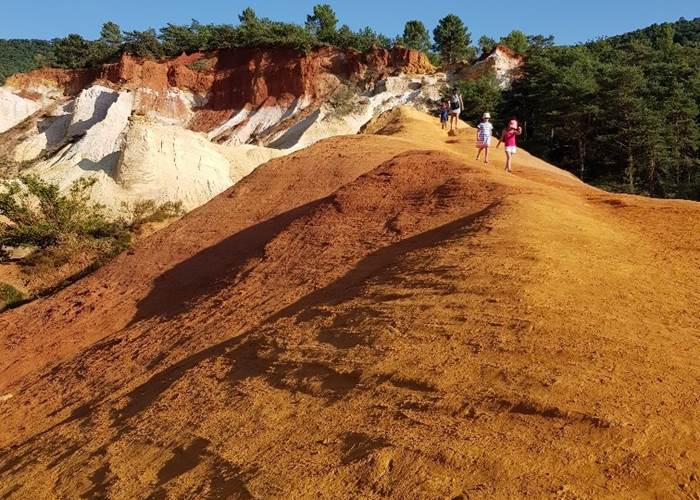 Colorado provençal à Rustrel près de Saint-Saturnin les Apt dans le Luberon