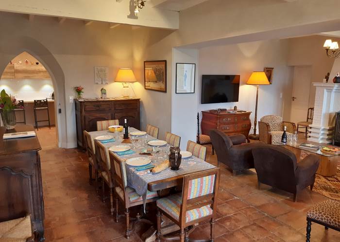 Votre salon, salle-à-manger aux volumes généreux