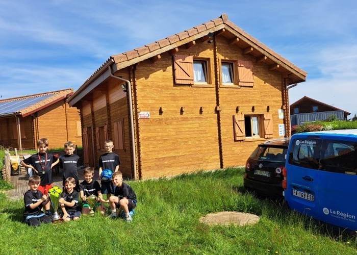 Equipe de foot des moins de 9 ans du Groupement Jeune Loire Mezenc aux Gites Bon Air