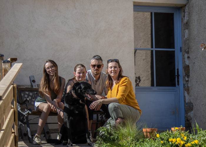 famille-maison-hotes-saisonnee-aveyron