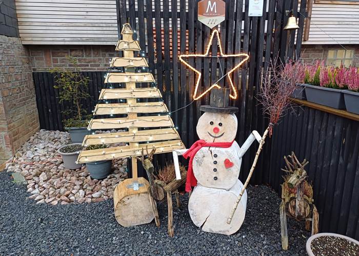 Notre bonhomme de neige pour vous accueillir