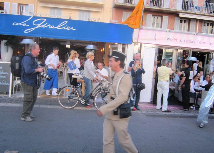 le gendarme de saint-tropez, copie conforme