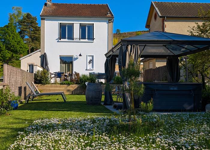 Holiday Rental Epernay with garden