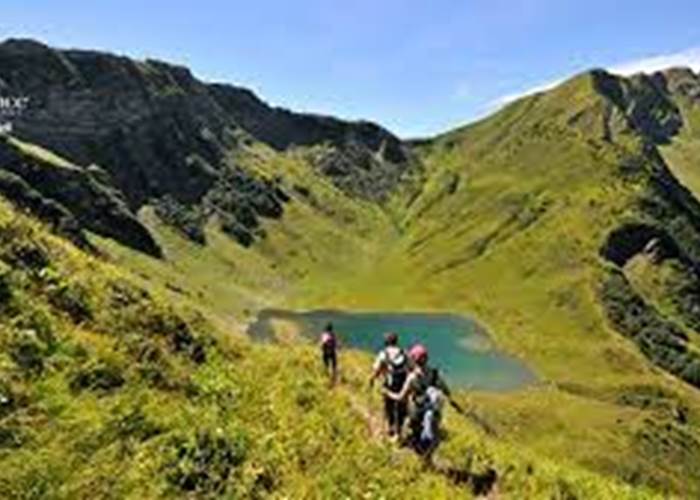 MONTÉE AU ROC DE TAVANEUSE
